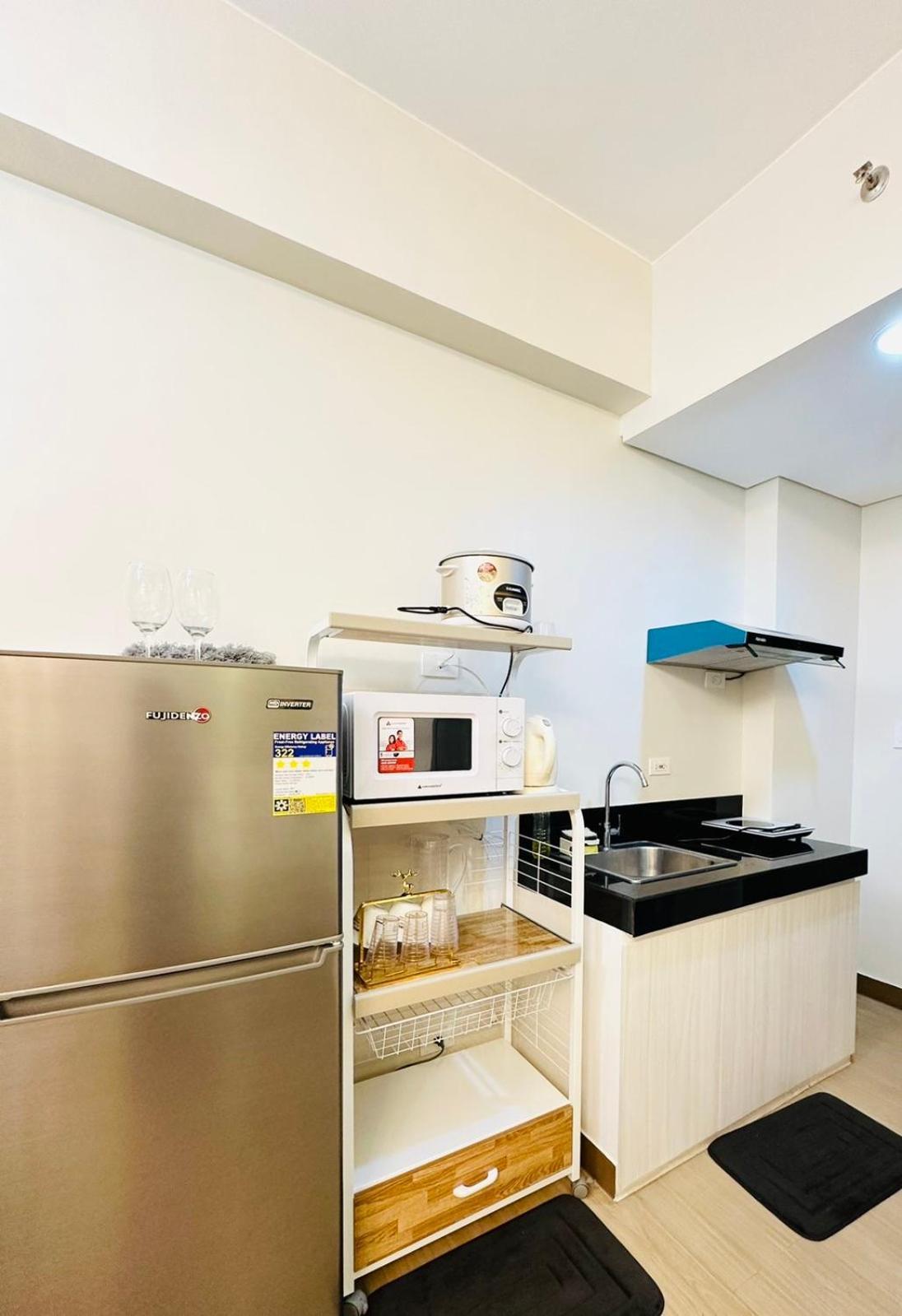 Starlight Suites Trece Martires Eksteriør bilde