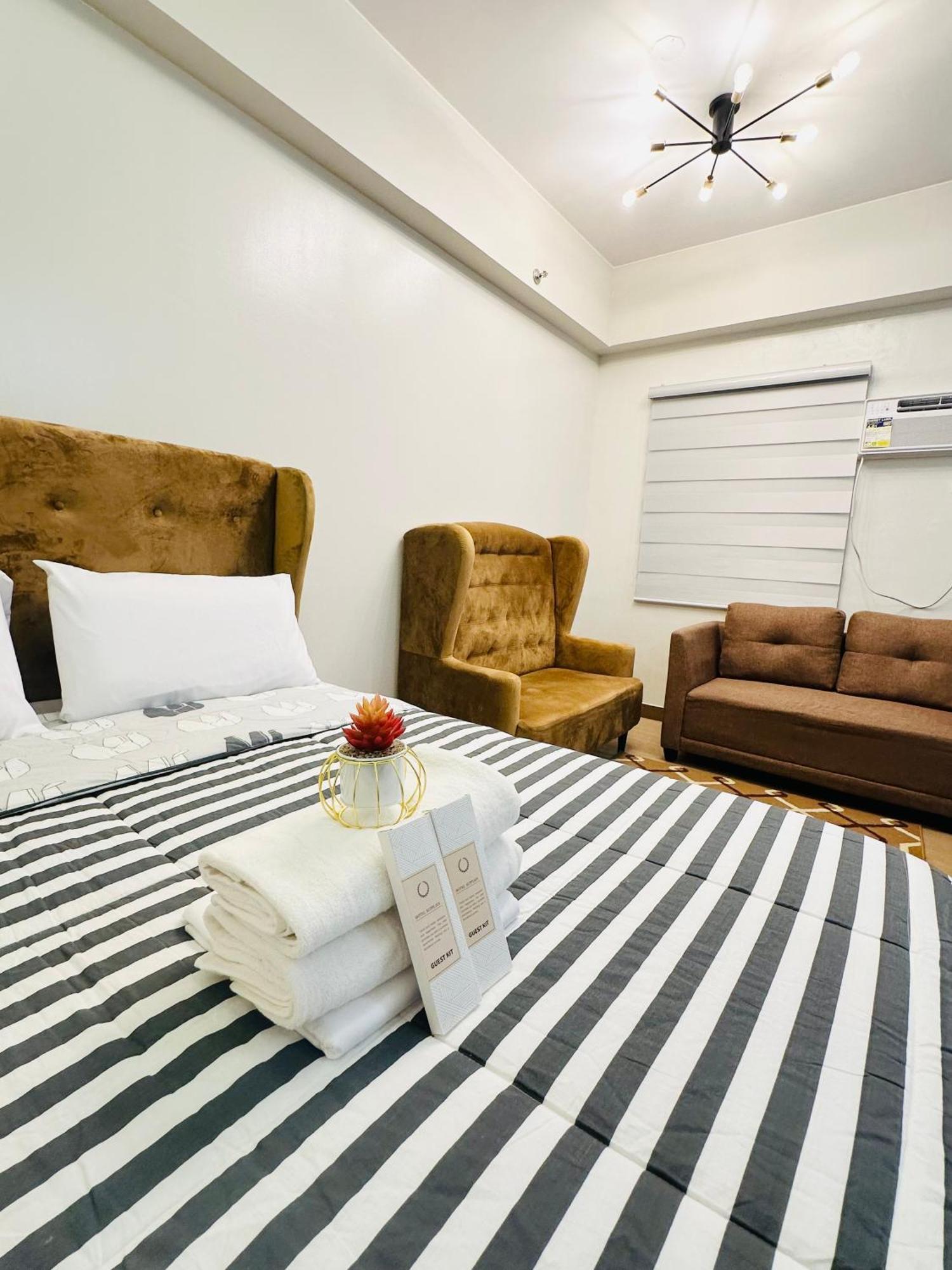 Starlight Suites Trece Martires Eksteriør bilde