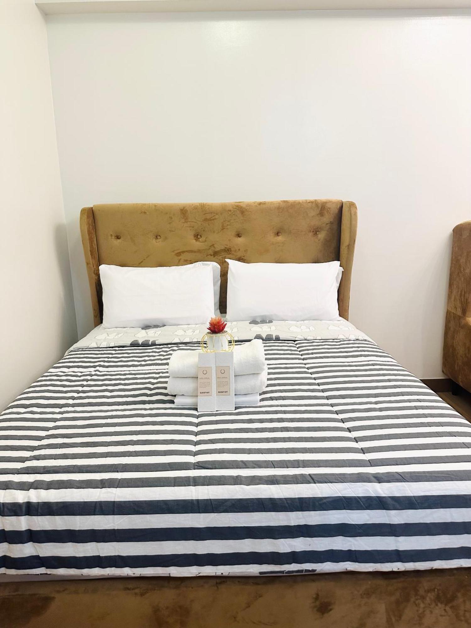 Starlight Suites Trece Martires Eksteriør bilde