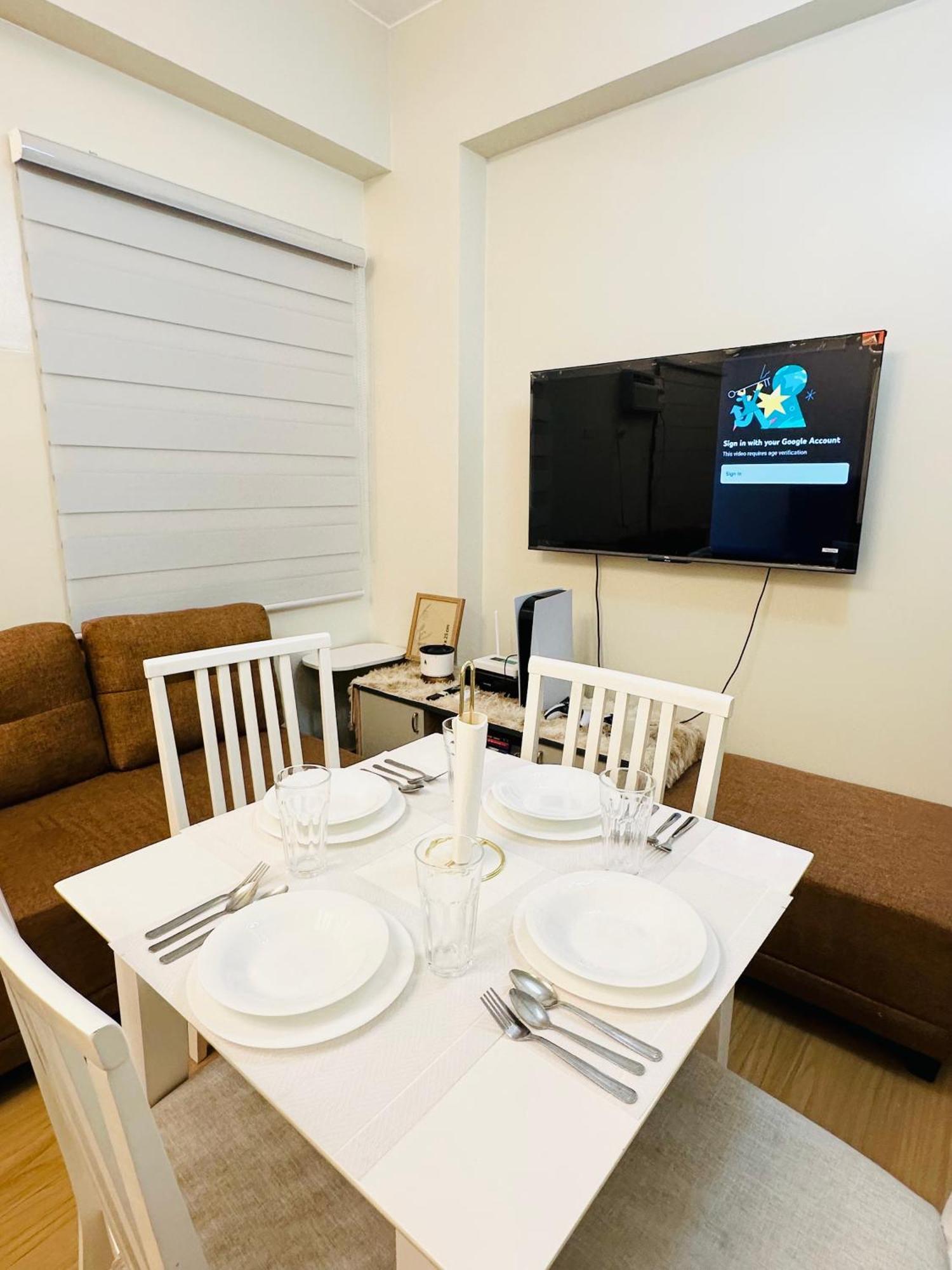 Starlight Suites Trece Martires Eksteriør bilde