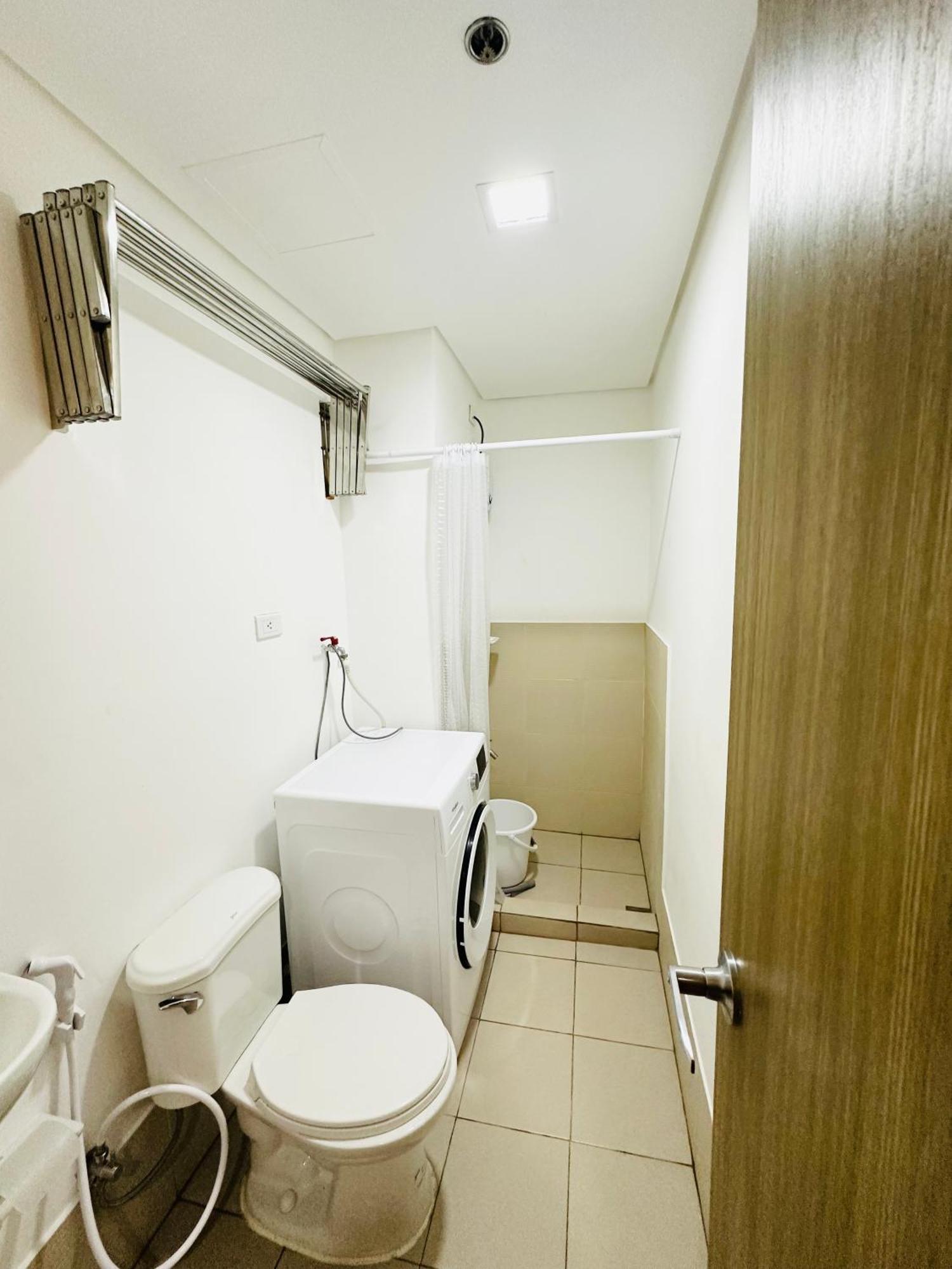 Starlight Suites Trece Martires Eksteriør bilde