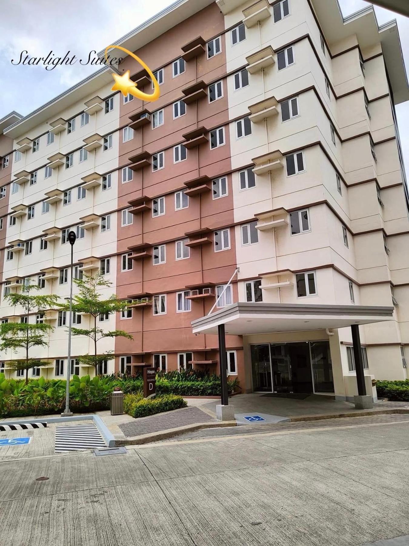 Starlight Suites Trece Martires Eksteriør bilde
