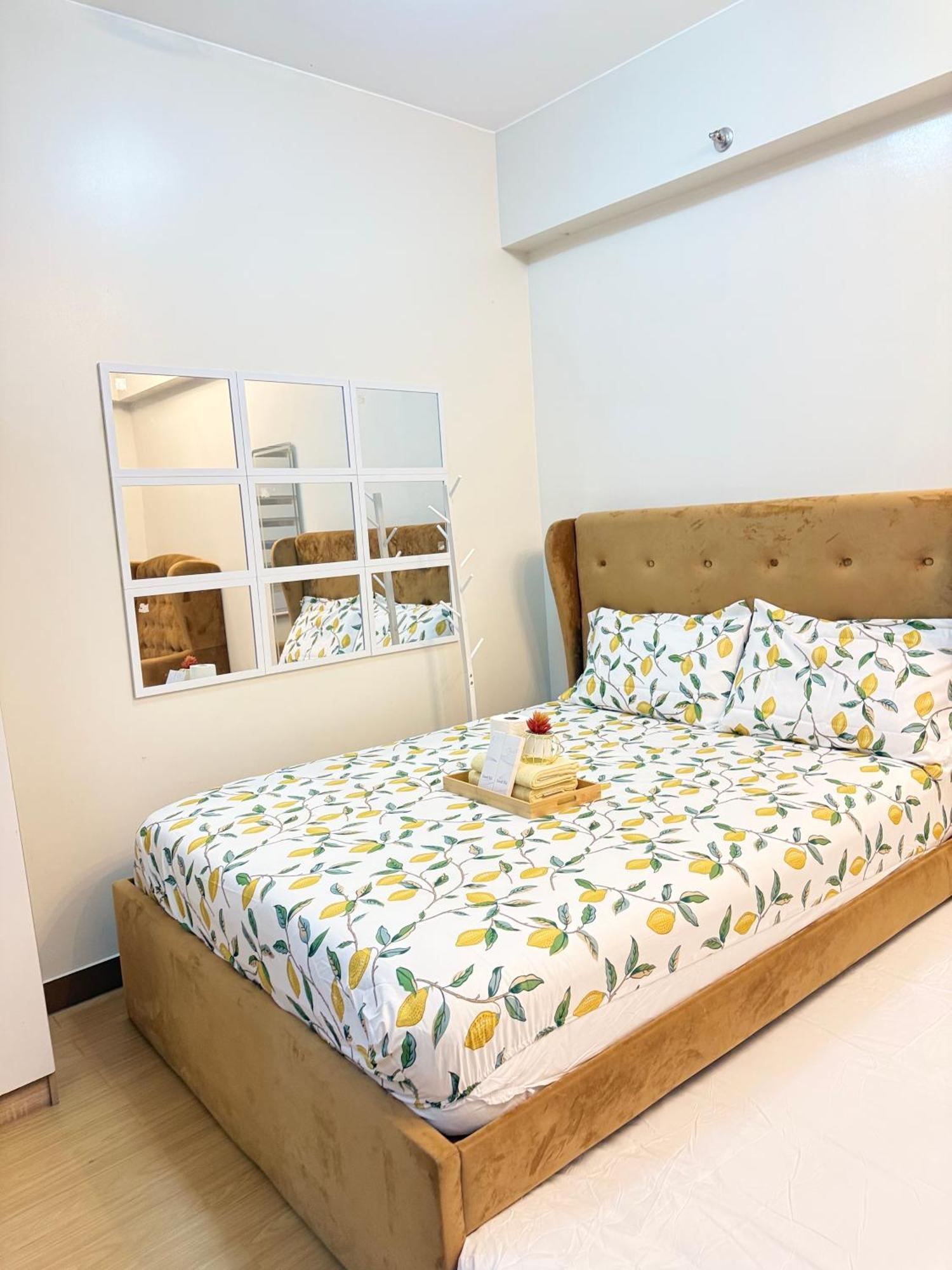 Starlight Suites Trece Martires Eksteriør bilde